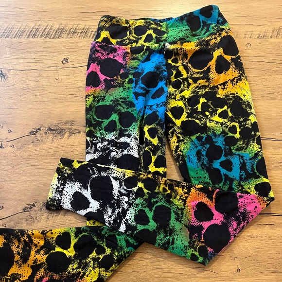 Tween Lularoa leggings fits sizes 00-0 assortment of colors and designs - Picture 2 of 8